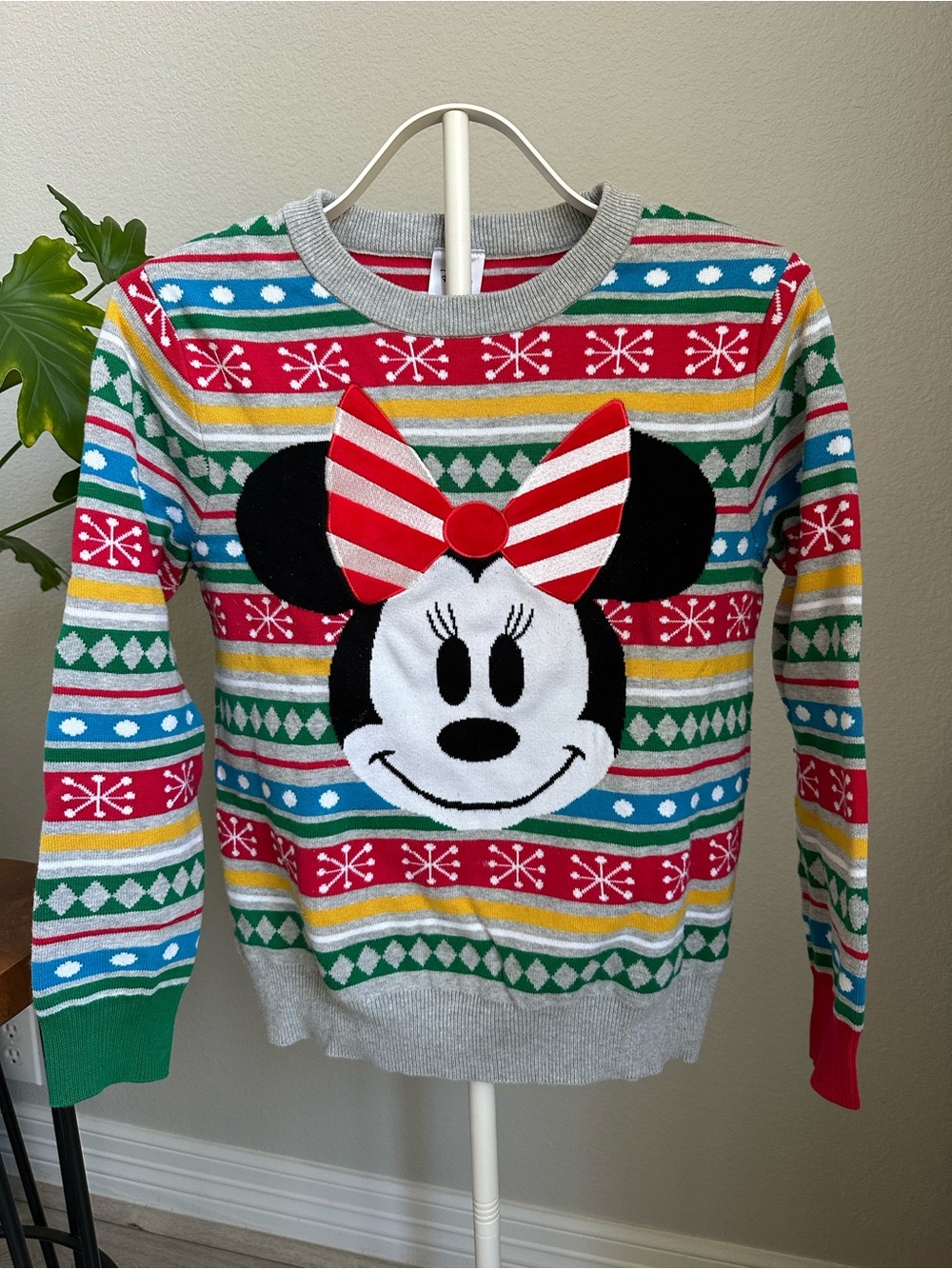 Disney Store 2018 Minnie Mouse Holiday Sweater - Women’s